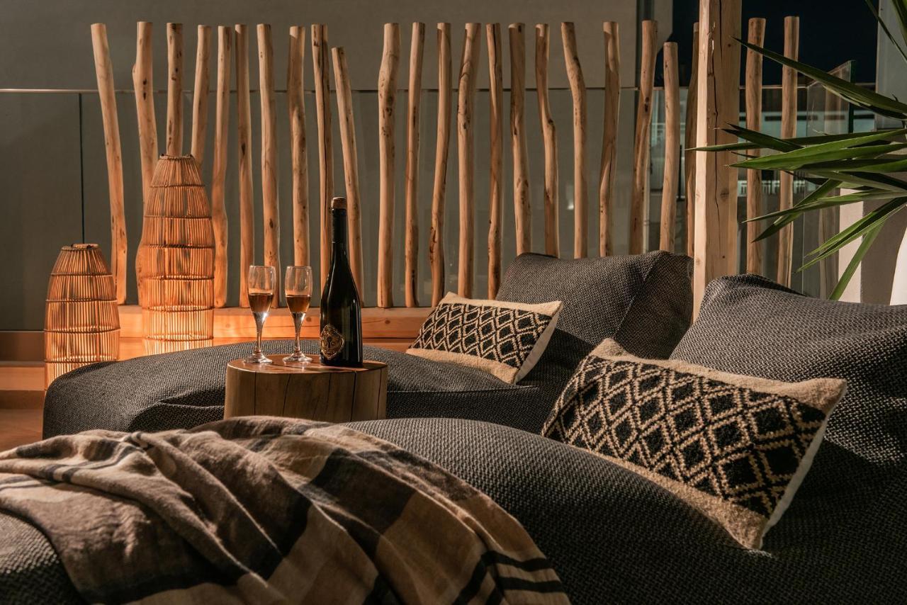Khroma Luxury Suite 2 Beach Front Apartment Χερσόνησος Εξωτερικό φωτογραφία