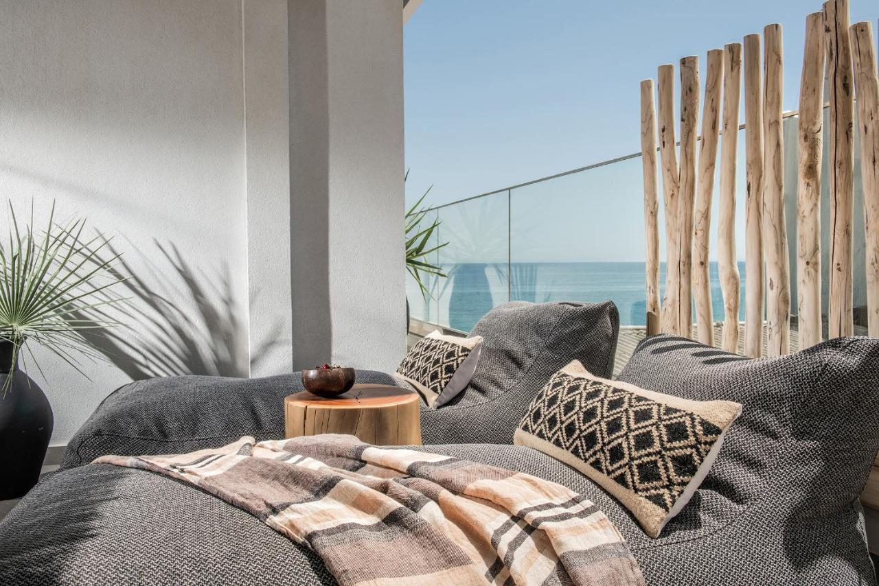 Khroma Luxury Suite 2 Beach Front Apartment Χερσόνησος Εξωτερικό φωτογραφία