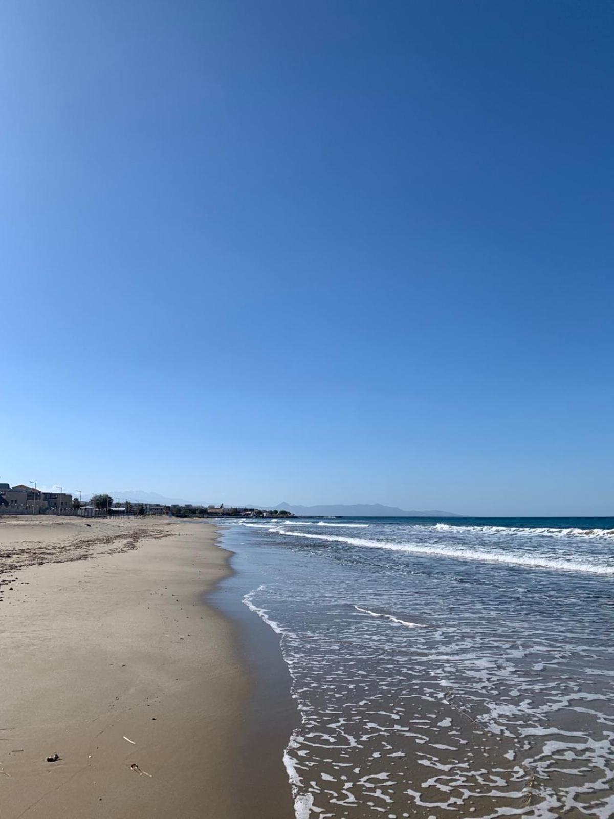 Khroma Luxury Suite 2 Beach Front Apartment Χερσόνησος Εξωτερικό φωτογραφία